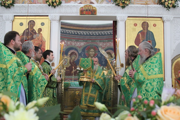 31-Божественная Литургия в Кресто-Воздвиженском соборе